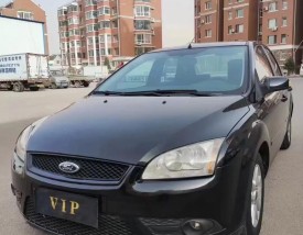 08款福特福克斯三厢(福特福克斯2008款两厢18)