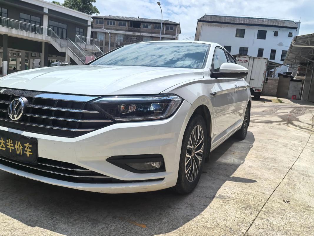 速腾2020款二手车能卖多少钱/2020年速腾二手多少钱