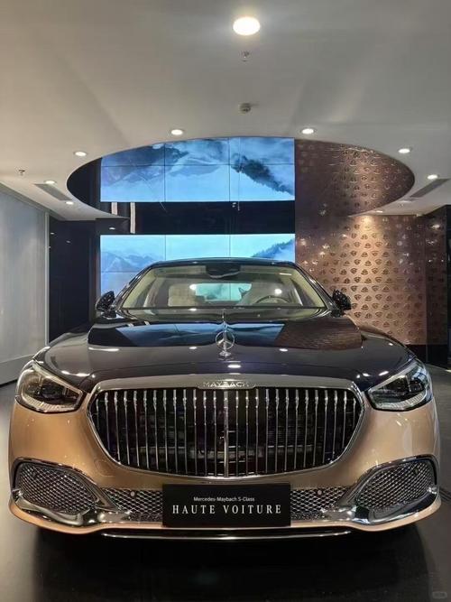 一千万的奔驰迈巴赫/一千万的奔驰迈巴赫是哪款