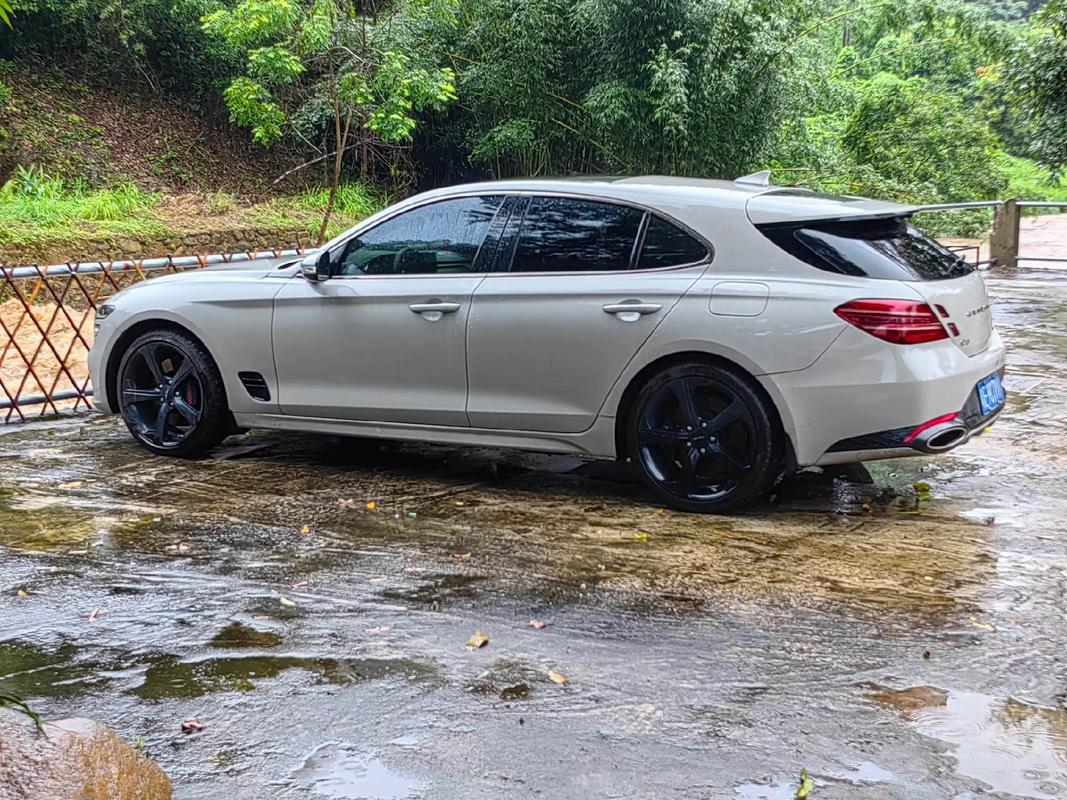 捷尼赛思g70猎装版 捷尼赛思G70猎装版落地价