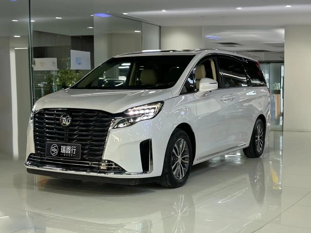 【别克gl8顶配,别克gl8顶配多少钱】