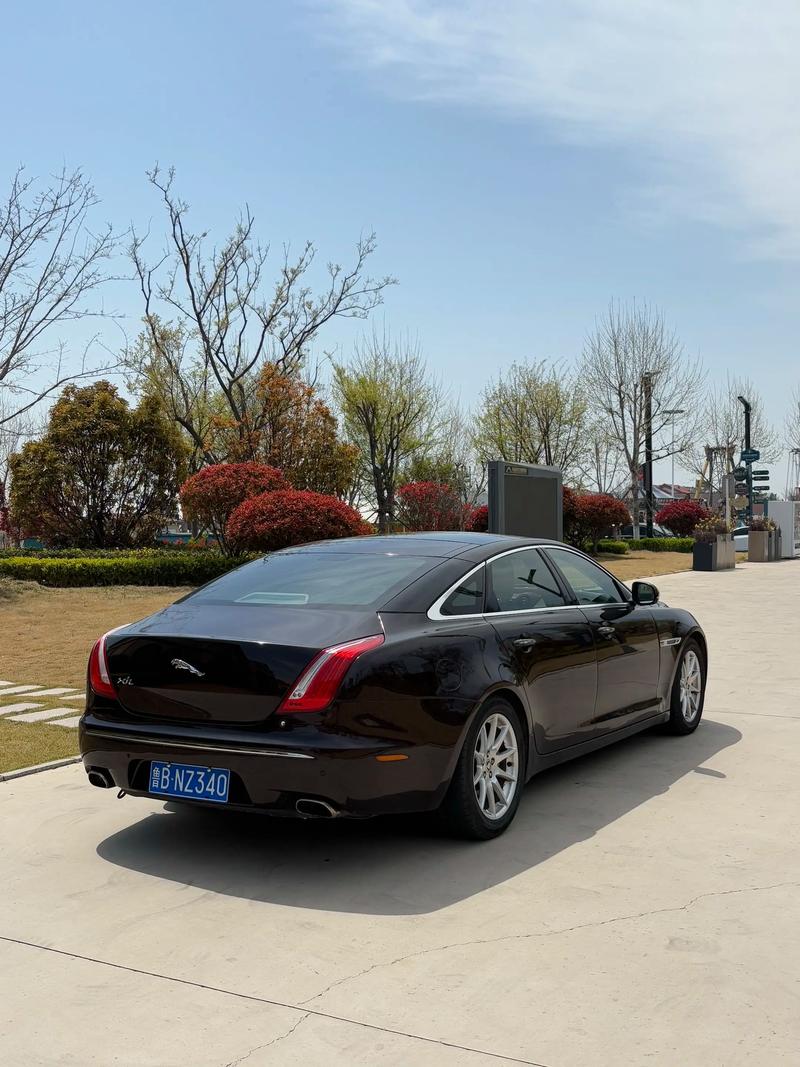 【捷豹xj220多少钱,捷豹xj220价格】